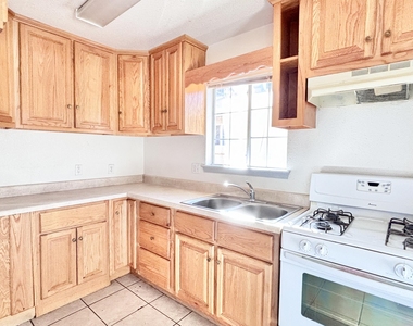 2717 Idalia Avenue - Photo Thumbnail 7