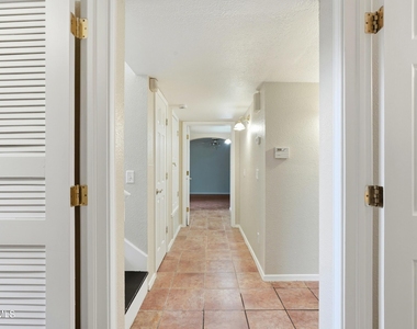 7536 Le Conte Drive - Photo Thumbnail 15