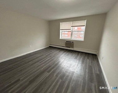 40-2 Prospect Avenue - Photo Thumbnail 8