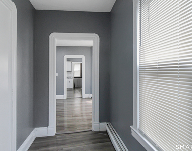 32 Lenox Street - Photo Thumbnail 2