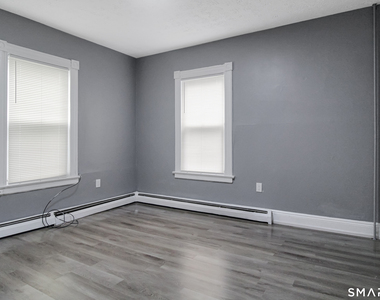 32 Lenox Street - Photo Thumbnail 12