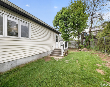 207 Hillcrest Road - Photo Thumbnail 21