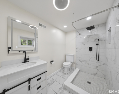 207 Hillcrest Road - Photo Thumbnail 14