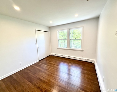137 Florida Hill Road - Photo Thumbnail 17