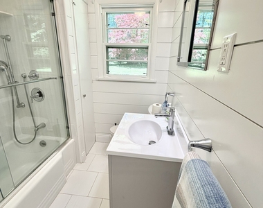137 Florida Hill Road - Photo Thumbnail 30