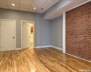 51 Bank Street - Photo Thumbnail 3
