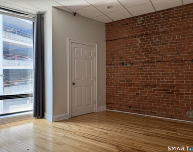 51 Bank Street - Photo Thumbnail 4