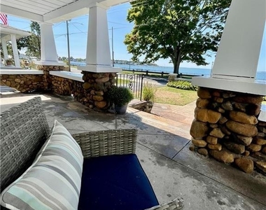 223 Townsend Avenue - Photo Thumbnail 2