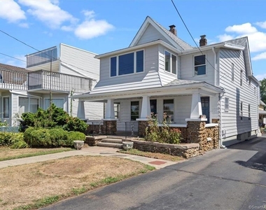 223 Townsend Avenue - Photo Thumbnail 26