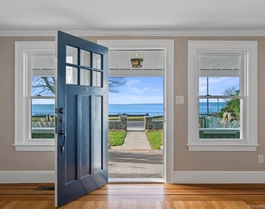 223 Townsend Avenue - Photo Thumbnail 2