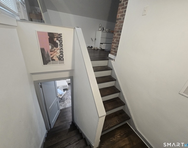 275 Burnsford Avenue - Photo Thumbnail 16