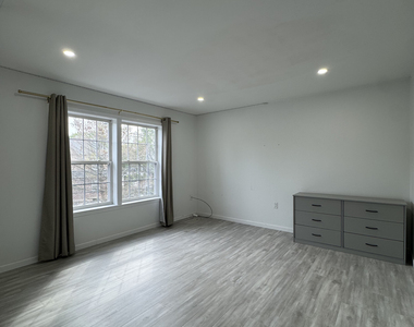 136 Cedar Street - Photo Thumbnail 9