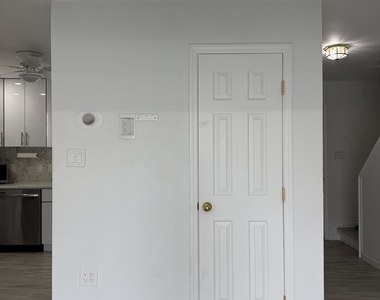 136 Cedar Street - Photo Thumbnail 6