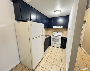 515 Emmett Street - Photo Thumbnail 4
