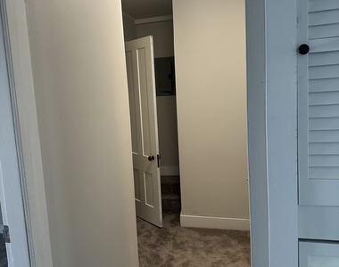 17 Broad Street - Photo Thumbnail 9