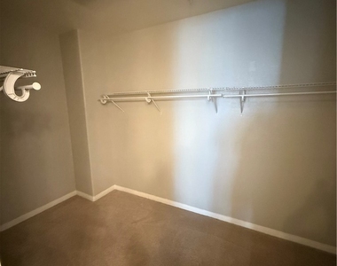 38 Serene Avenue - Photo Thumbnail 16