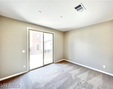 667 Solar Citrine Street - Photo Thumbnail 15