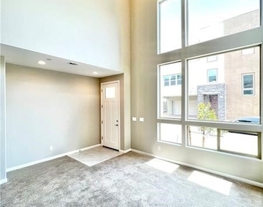 667 Solar Citrine Street - Photo Thumbnail 5