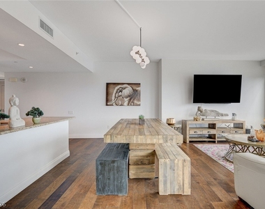 222 Karen Avenue - Photo Thumbnail 5