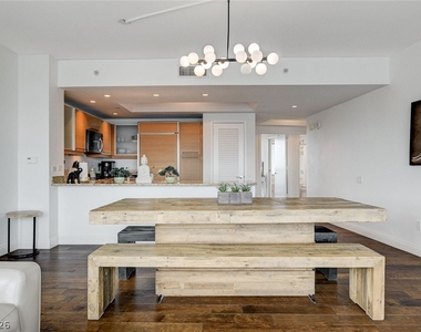 222 Karen Avenue - Photo Thumbnail 6