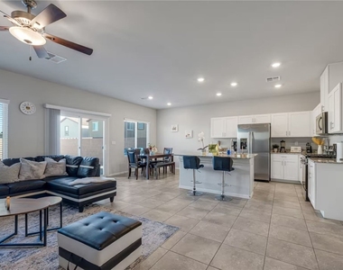 8244 Selenite Street - Photo Thumbnail 4
