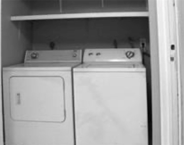 2762 Sidewinder Lane - Photo Thumbnail 4