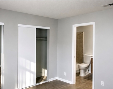 2762 Sidewinder Lane - Photo Thumbnail 2