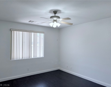 8071 Sapphire Cove Avenue - Photo Thumbnail 6