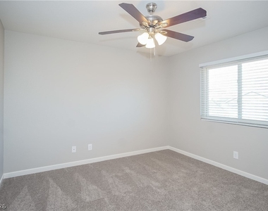 910 Clipper Drive - Photo Thumbnail 10