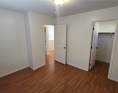 8229 Laredo Street - Photo Thumbnail 11