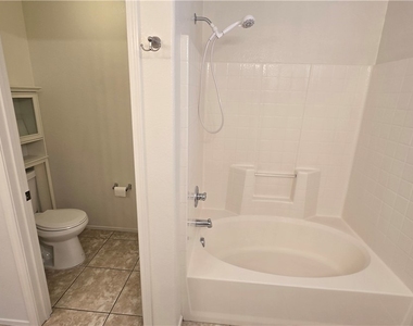 8229 Laredo Street - Photo Thumbnail 4