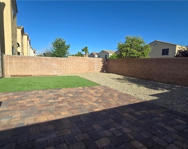 8229 Laredo Street - Photo Thumbnail 20