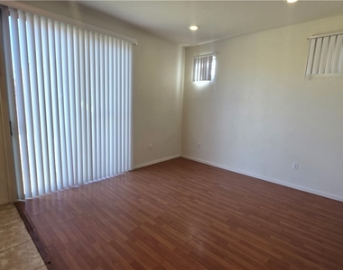 8229 Laredo Street - Photo Thumbnail 24