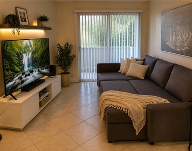 4200 S Valley View Boulevard - Photo Thumbnail 27