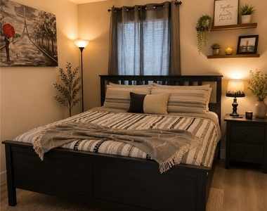4200 S Valley View Boulevard - Photo Thumbnail 31