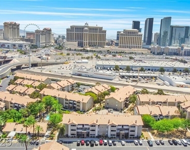 4200 S Valley View Boulevard - Photo Thumbnail 8