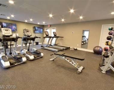 4200 S Valley View Boulevard - Photo Thumbnail 17