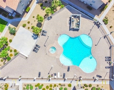4200 S Valley View Boulevard - Photo Thumbnail 11