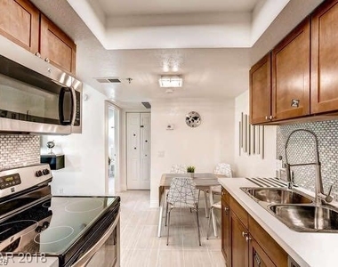 4200 S Valley View Boulevard - Photo Thumbnail 23