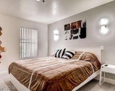 4200 S Valley View Boulevard - Photo Thumbnail 25