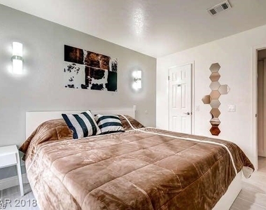 4200 S Valley View Boulevard - Photo Thumbnail 26