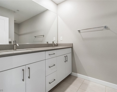 3188 Lumassina Way - Photo Thumbnail 11