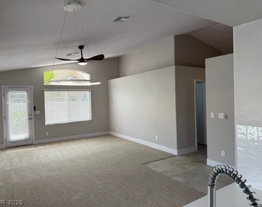 7873 Bridgefield Lane - Photo Thumbnail 4