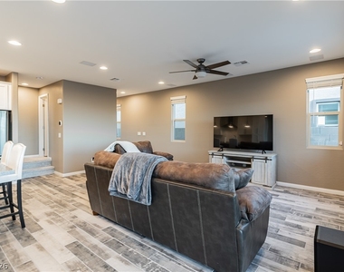 800 Ariel Heights Avenue - Photo Thumbnail 13