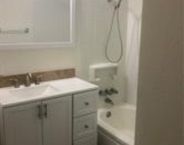 3726 Hazelwood Street - Photo Thumbnail 3