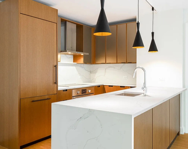 420 East 54th Street - Photo Thumbnail 7