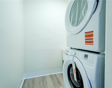 416 Gregory Street - Photo Thumbnail 15