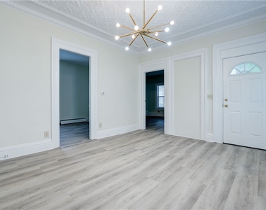 416 Gregory Street - Photo Thumbnail 4