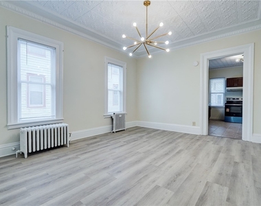 416 Gregory Street - Photo Thumbnail 2
