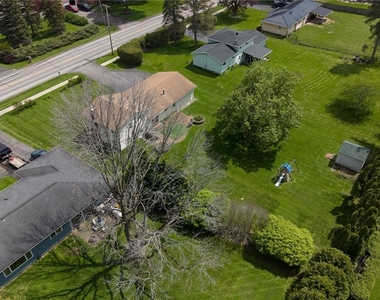 1399 Creek Street - Photo Thumbnail 12